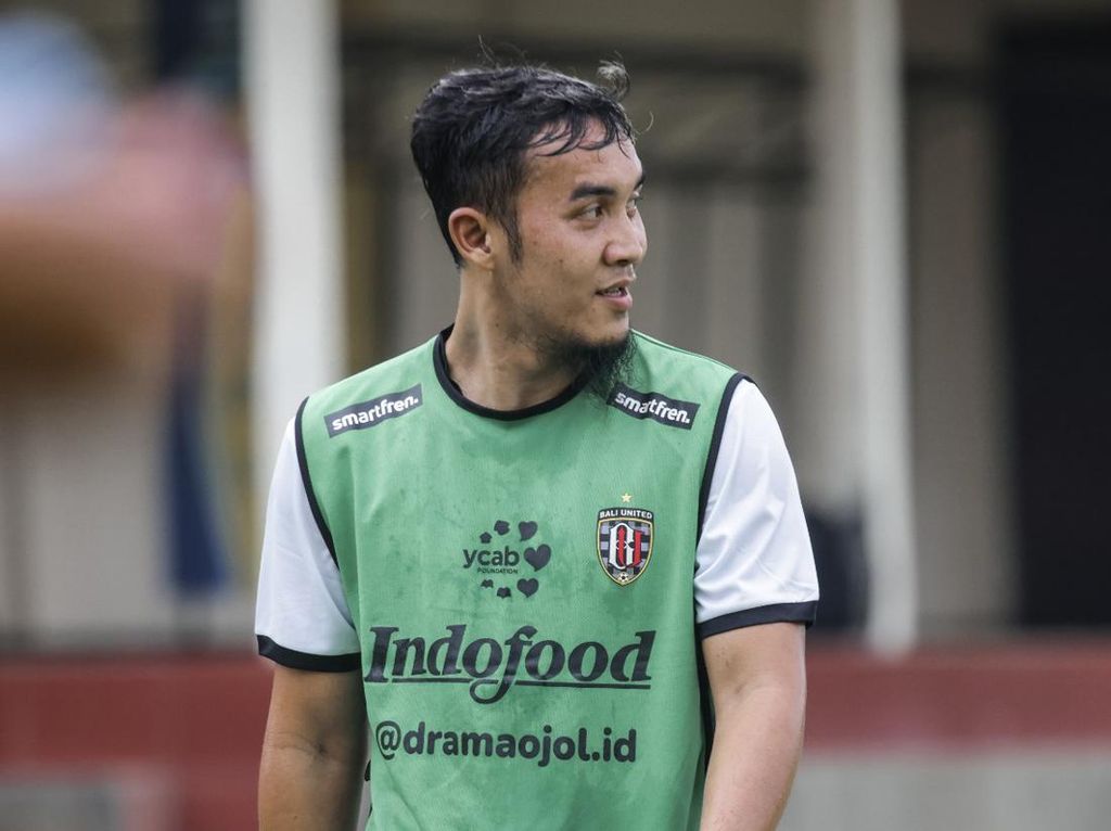Pulih dari Cidera, Gunawan Kembali Berlatih dengan Skuat Bali United