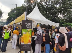 Segarnya Es Jeruk Murni Enteng Jodoh, Bisa Dapat Jodoh Nggak Ya?