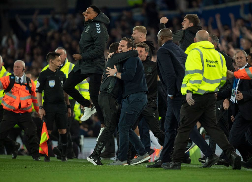 LIVERPOOL, ENGLAND - MAY 19: Frank Lampard, Manager of Everton celebrates following their sides victory as they avoid relegation after the Premier League match between Everton and Crystal Palace at Goodison Park on May 19, 2022 in Liverpool, England. (Photo by Michael Regan/Getty Images)