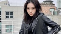 8 Potret Jiho Oh My Girl, Dituduh Lesbian dan Pacaran dengan Kim Shin Young
