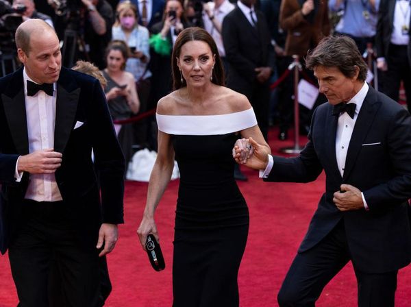 Keakraban Kate Middleton dan Tom Cruise, Pegangan Tangan di Samping William