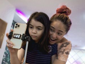 Marshanda Ciptakan Lagu Khusus untuk Putrinya Sienna