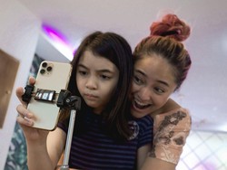 Marshanda Ciptakan Lagu Khusus untuk Putrinya Sienna