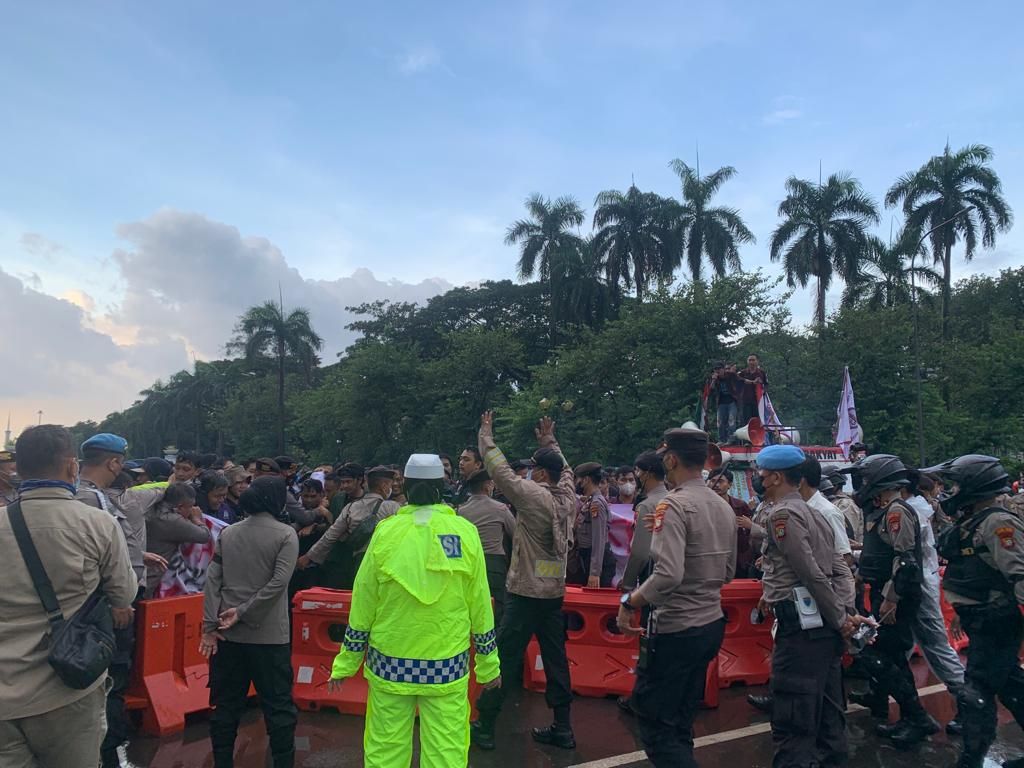 78 Pendemo Ricuh di DPR-Patung Kuda Masih Diperiksa di Polda Metro Jaya