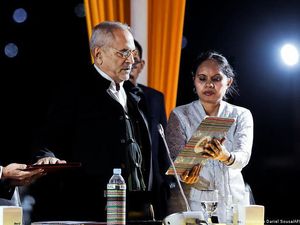 Ramos-Horta Dilantik sebagai Presiden Timor Leste pada Hari Kemerdekaan