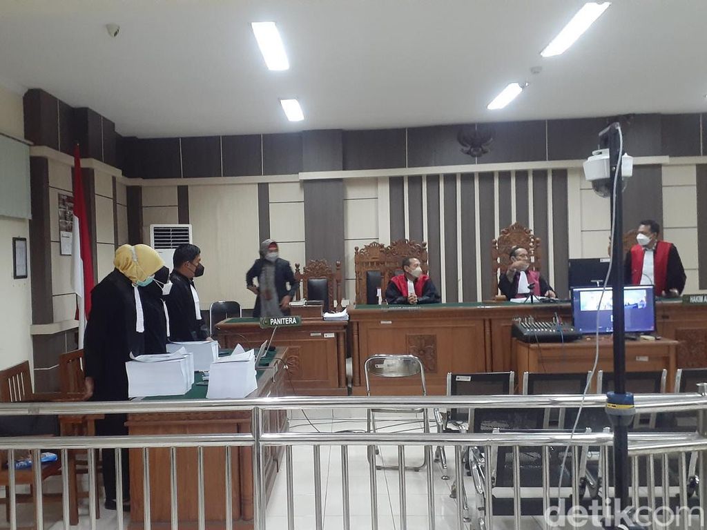 Bupati Banjarnegara Dituntut 12 Tahun Penjara dan Denda Rp 700 Juta