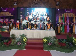 UPI Kukuhkan 7 Guru Besar Baru, Berikut Daftarnya