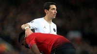Tapi musim depan boleh jadi Di Maria dan Pogba bakal bahu-membahu sebagai kawan satu tim. Keduanya santer dikabarkan menuju Juventus di bursa musim panas. Foto: Getty Images/Simon Stacpoole/Offside