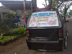 Iklan Judi Online Mejeng di Angkot Sukabumi, Sopir Dibayar Rp 100 Ribu