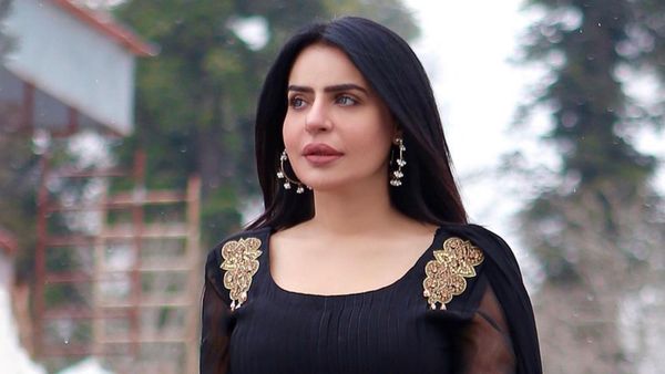 8 Foto Influencer Pakistan Dituding Bakar Hutan Demi Konten TikTok