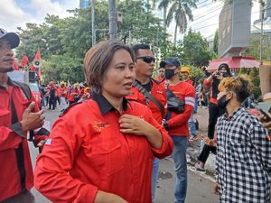 Tak Cuma Omnibus Law, Buruh Tuntut Setop Kerja Kontrak dan Penggusuran Tak Cuma Omnibus Law, Buruh Tuntut Setop Kerja Kontrak dan Penggusuran