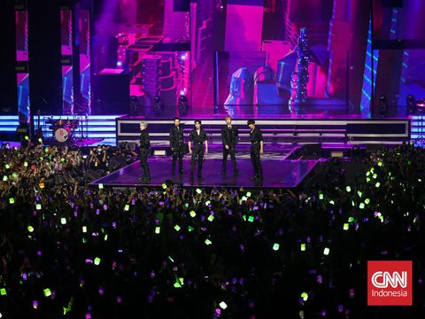 NCT Dream tampil di Allo Bank Festival 2022 NCT Dream tampil di Allo Bank Festival 2022 di Istora Senayan, Jakarta, Jumat (20/5). (CNN Indonesia/Adi Maulana Ibrahim)