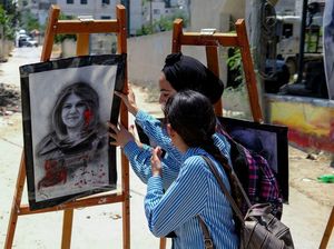 Pameran Sederhana untuk Mengenang Shireen Abu Aqleh di Palestina