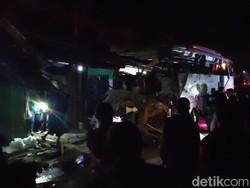 Pengemudi dan Penumpang Motor Tewas dalam Insiden Bus Maut di Ciamis