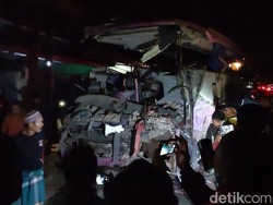 Cerita Warga Melihat Ngerinya Bus Maut Tabrak Kendaraan-Rumah di Ciamis