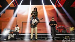 Aksi .Feast Gemparkan Panggung Allo Bank Festival
