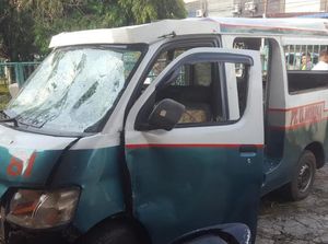 Kabur Usai Tabrak Pasutri di Laksana Medan, Sopir Angkot Diburu