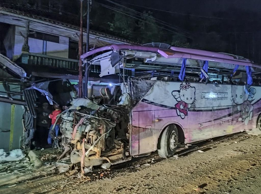 Sederet Fakta Tragedi Maut Bus Peziarah Tabrak Rumah di Ciamis
