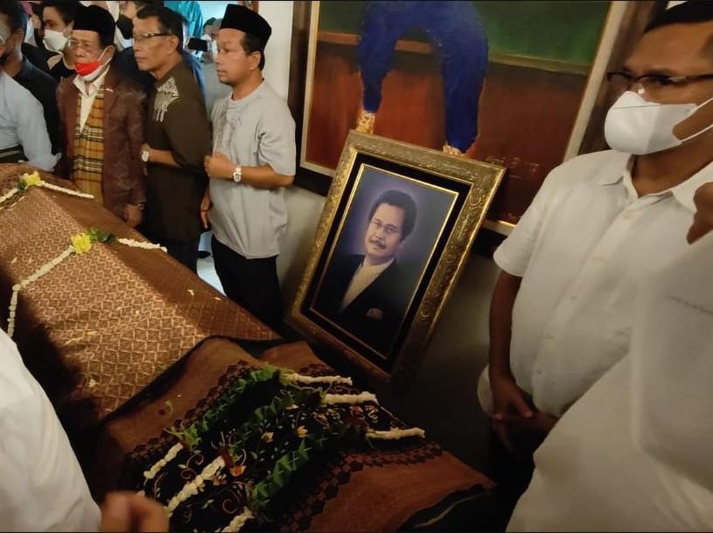 Menantu Ungkap Fahmi Idris Wafat 10 Menit Usai Fahira Panggil Ayahanda