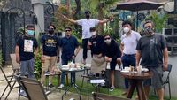 Gaya Kece Gofar Hilman, Penyiar Baru Prambors yang Hobi Hangout