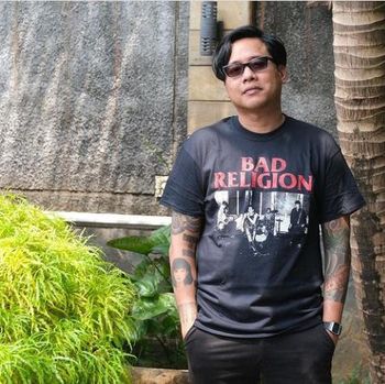Gaya Kece Gofar Hilman, Penyiar Baru Prambors yang Hobi Hangout