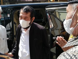 Jelang Pernikahan, Idayati Adik Jokowi-Anwar Usman Gelar Pengajian