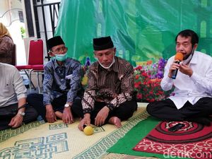 Kunjungi Solo, Ketua MK Anwar Usman Curhat Rencana Nikahi Adik Jokowi Kunjungi Solo, Ketua MK Anwar Usman Curhat Rencana Nikahi Adik Jokowi