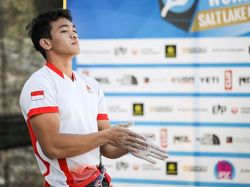 Aksi Spiderman Indonesia Kiromal Katibin Saat Pecahkan Rekor Dunia