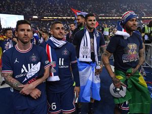 Tak Kunjung Juara Liga Champions, PSG Kurang Apa sih?