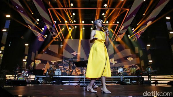 Mocca Tampil Apik di Allo Bank Fest, Bikin Penonton Terkesima