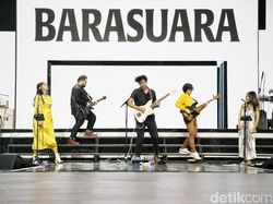 Lirik dan Chord Terbuang dalam Waktu - Barasuara, OST Film Sore