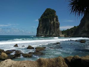 Rekomendasi Wisata Alam Hidden Gem di Jatim untuk Melepas Penat Rekomendasi Wisata Alam Hidden Gem di Jatim untuk Melepas Penat