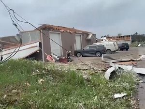 Potret Kerusakan di Michigan Akibat Tornado yang Tewaskan 2 Orang