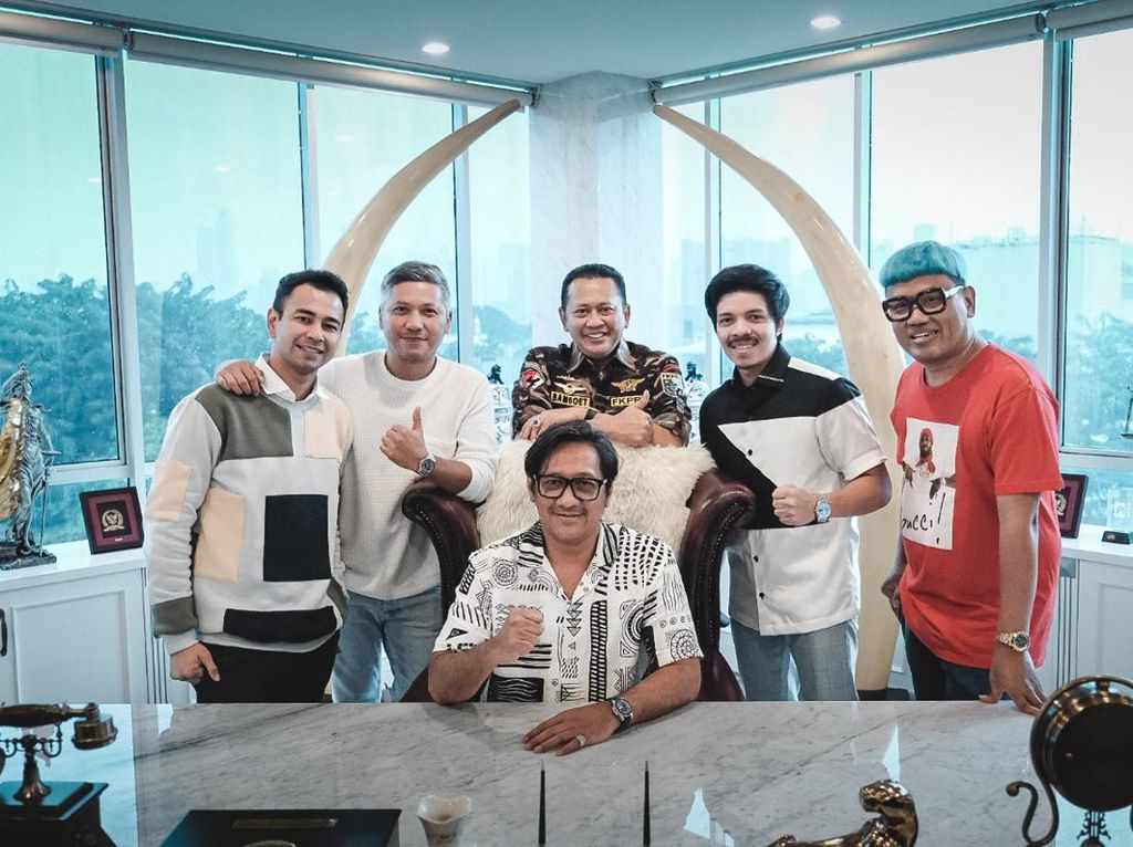 Perang Bintang! Raffi Ahmad-Gading Martin Cs Ditantang Modif Mobil di IMX 2022 Perang Bintang! Raffi Ahmad-Gading Martin Cs Ditantang Modif Mobil di IMX 2022