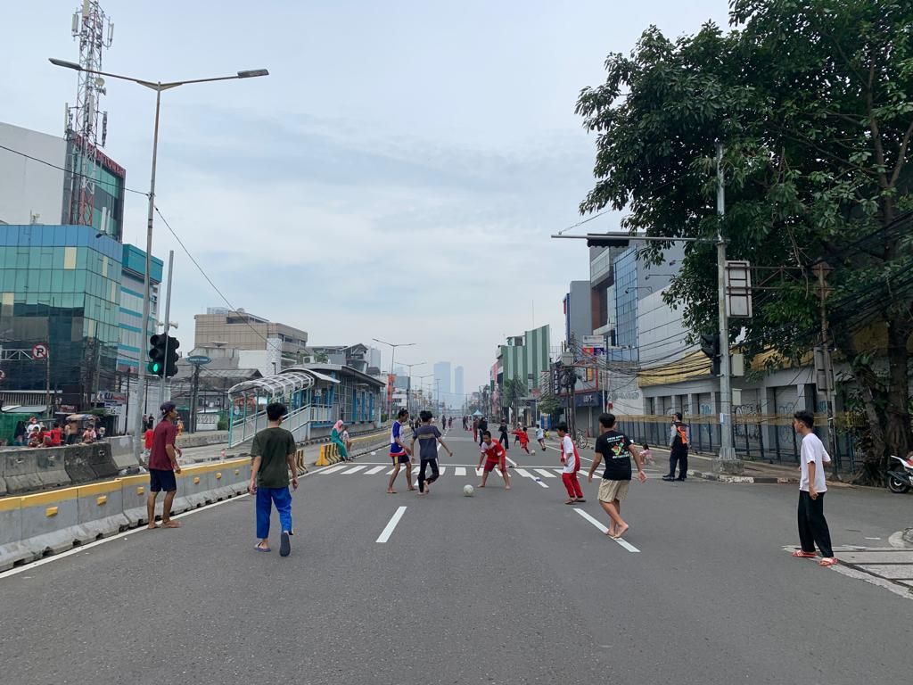 Riang Warga Jakarta Akhirnya Melepas Rindu Suasana CFD Ibu Kota Riang Warga Jakarta Akhirnya Melepas Rindu Suasana CFD Ibu Kota