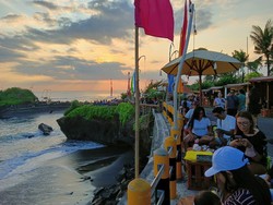 Berburu Cantiknya Sunset Pantai Cemagi, Rogoh Kocek Cuma Rp 2 Ribu