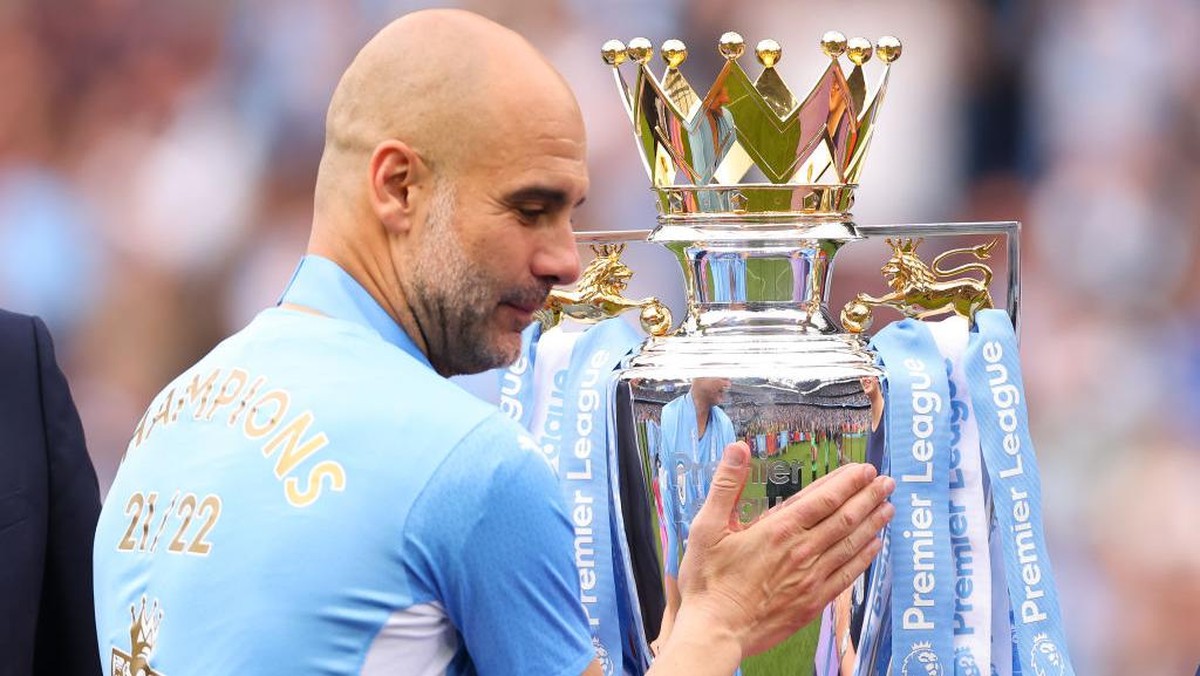Pep Guardiola berterima kasih kepada Liverpool (Foto: Getty Images/Robbie Jay Barratt - AMA)