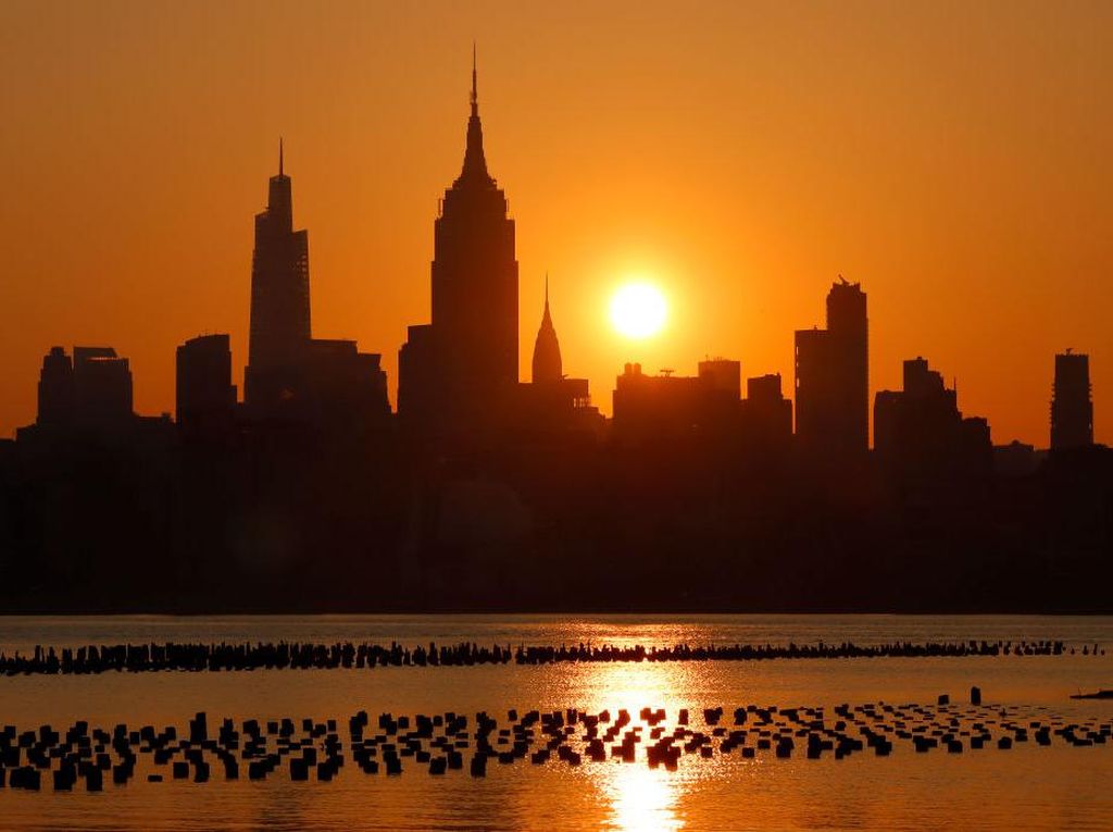 Seperti Ini Pesona Matahari Terbit di New York