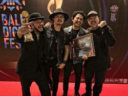 Perkenalkan, Jalan Tengah! Proyek Band Bagus NTRL di Bali