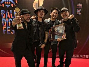 Perkenalkan, Jalan Tengah! Proyek Band Bagus NTRL di Bali Perkenalkan, Jalan Tengah! Proyek Band Bagus NTRL di Bali