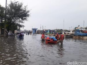 BMKG Minta Warga Pesisir Utara Jateng Waspada Rob Ekstrem hingga 25 Mei BMKG Minta Warga Pesisir Utara Jateng Waspada Rob Ekstrem hingga 25 Mei