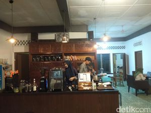 Bisnis Coffe Shop untuk Merdeka Finansial di Usia Muda Bisnis Coffe Shop untuk Merdeka Finansial di Usia Muda