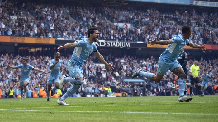 Manchester City meraih gelar Juara Liga Inggris 2021/2022. The Citizens unggul 3-2 atas Aston Villa saat bertanding di Etihad Stadium, Minggu (22/5) malam.