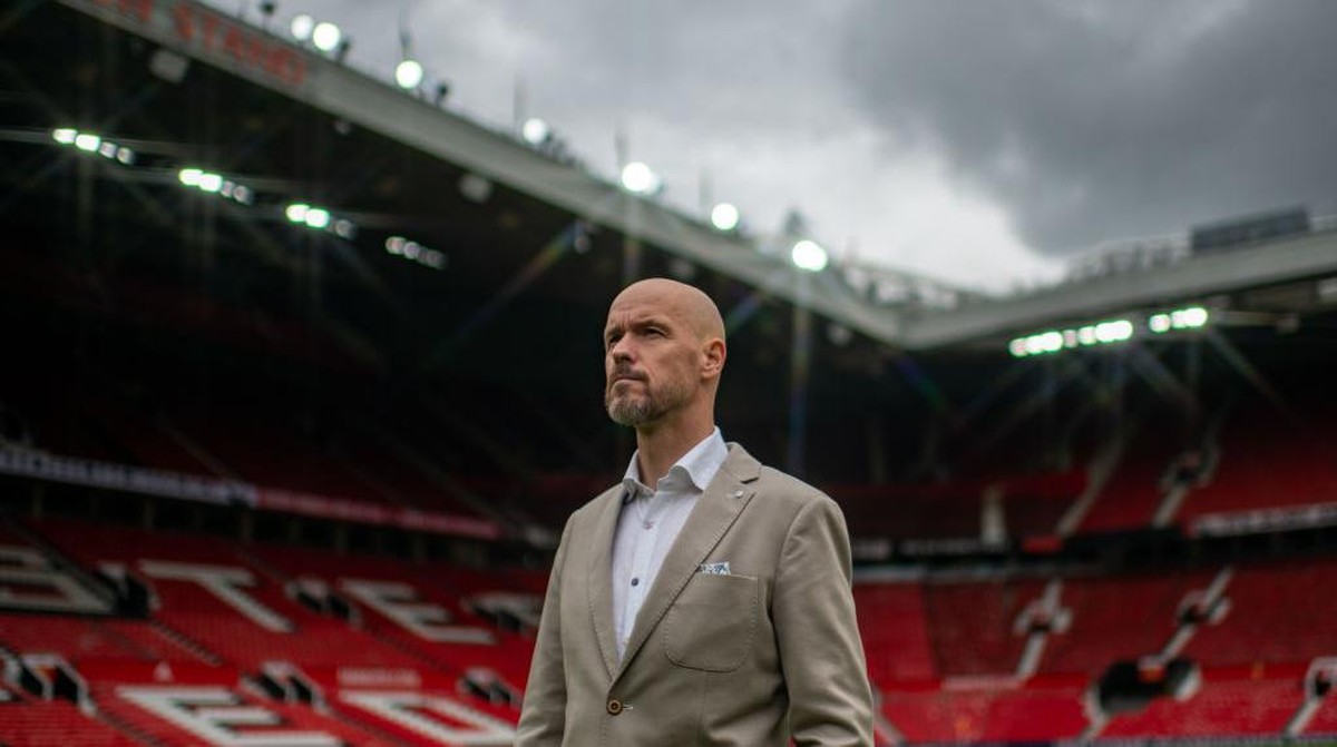 Erik ten Hag masih belum mendapatkan pemain baru di Manchester United. (Foto: Manchester United via Getty Imag/Ash Donelon)