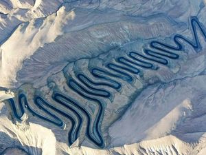 Jalan Ini Bagai Mimpi Buruk Bagi yang Mabuk Perjalanan
