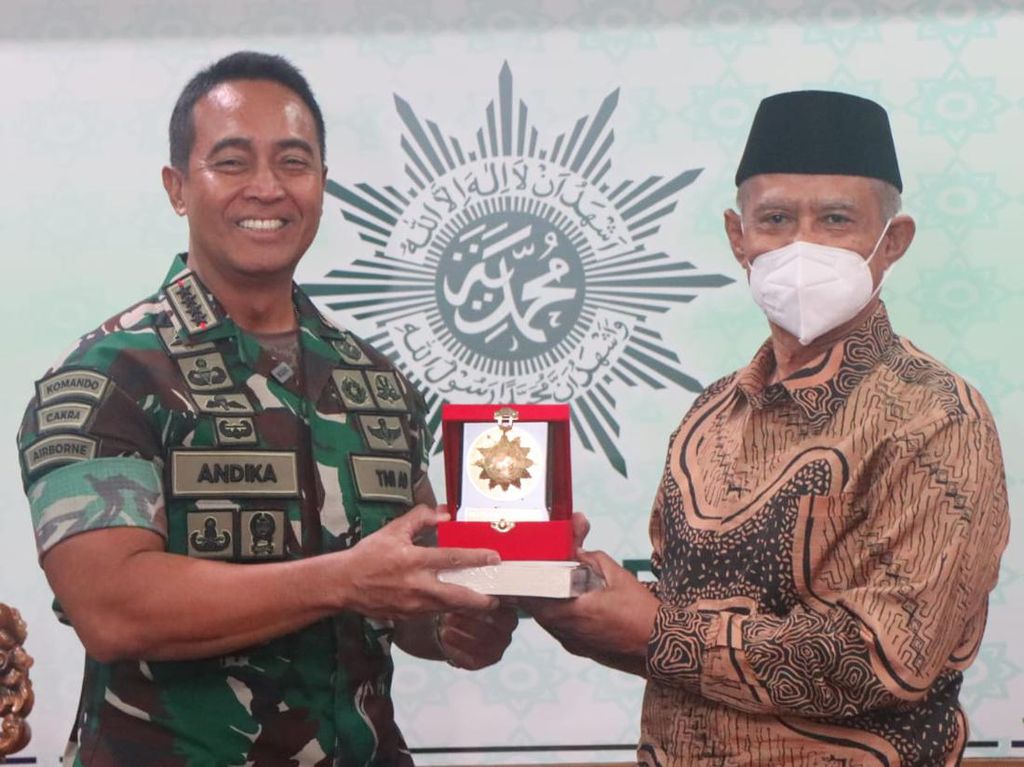 Disambangi Jenderal Andika, Haedar Nashir: Muhammadiyah dan TNI Menyatu