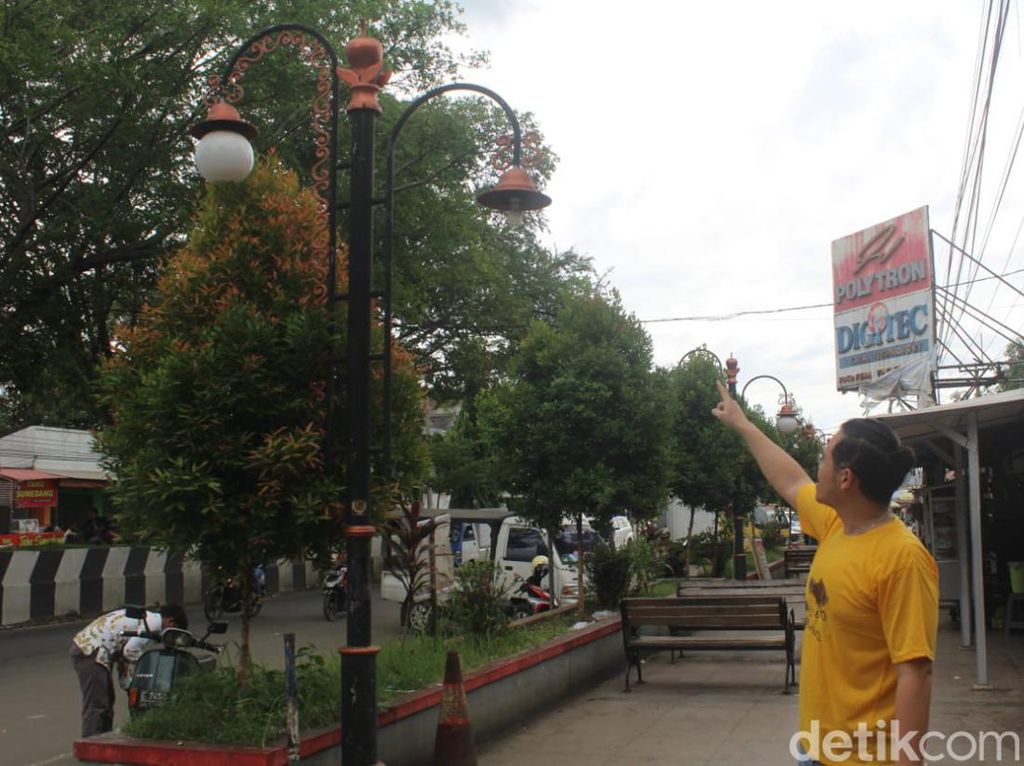 Warga Keluhkan Lampu Pedestrian Pasar Kadipaten Tak Menyala