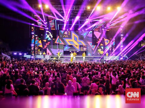 Konser RAN di Allo Bank Festival 2022 Konser band RAN di hari terakhir Allo Bank Festival 2022, di Istora Senayan, Jakarta. Minggu (22/5/2022). CNN Indonesia/Andry Novelino