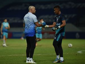 Teja Bikin Blunder Fatal, Passos Ogah Salahkan Siapa-siapa