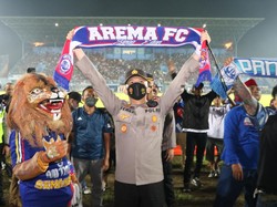 Buntut Tragedi Kanjuruhan, Kapolres Malang AKBP Ferli Hidayat Dicopot!